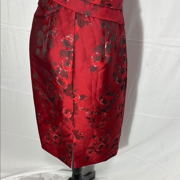 White House Black Market Elegant Red Floral Strapless Dress Size 4 - Picture 7 of 11